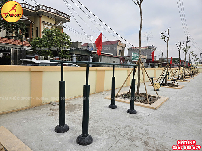 Thiết bị xà kép ngoài trời 4 trụ PT-017