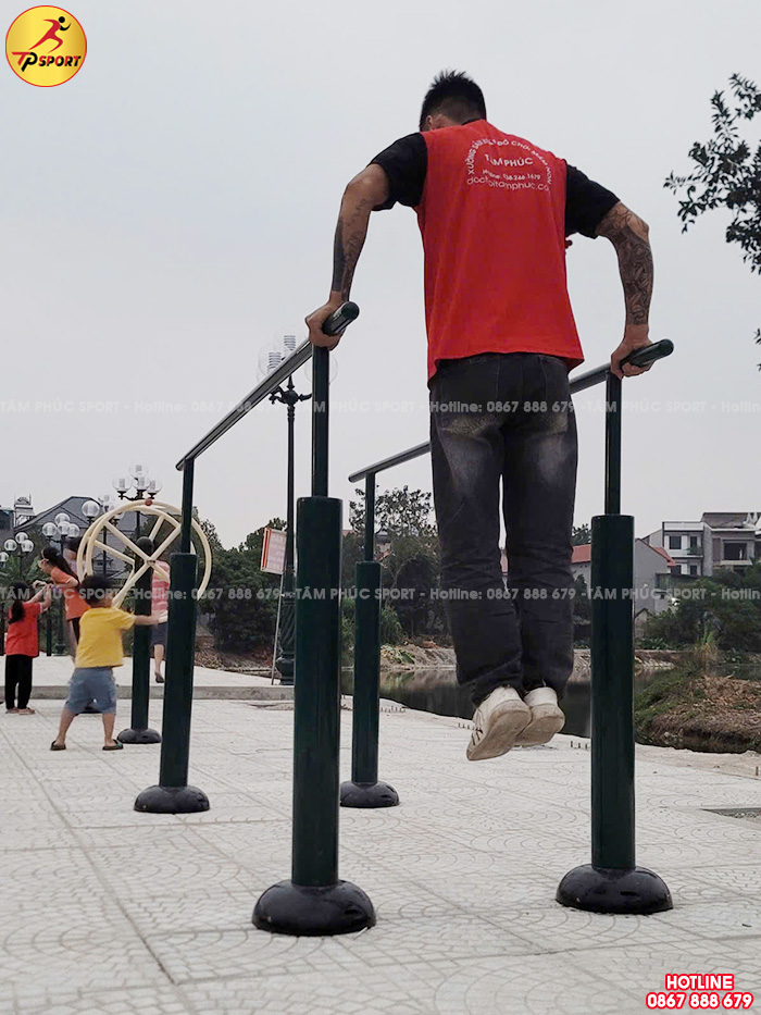 Thiết bị xà kép ngoài trời 4 trụ PT-017