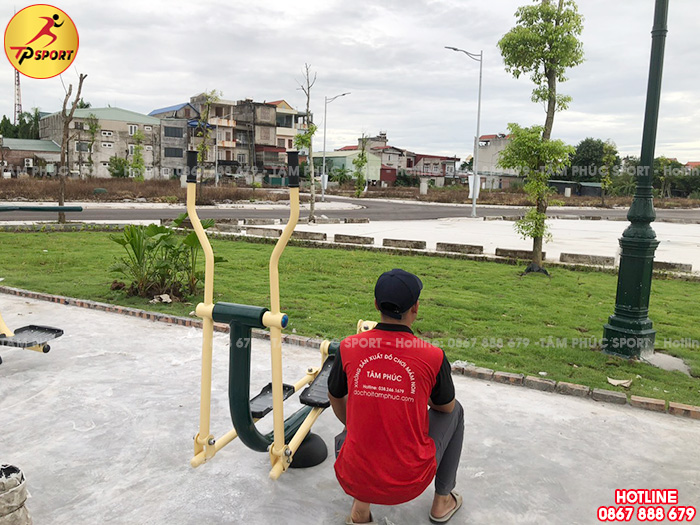 Thi công lắp đặt thiết bị thể dục ngoài công viên tại Thanh Hà, Hải Dương