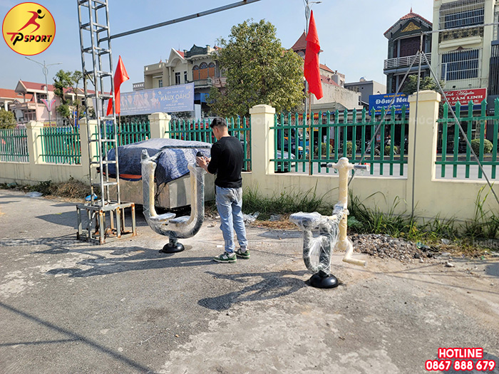 Lắp đặt thiết bị thể dục ngoài trời tại sân cộng động cho Huyện Đoàn Thuỷ Nguyên, Hải Phòng