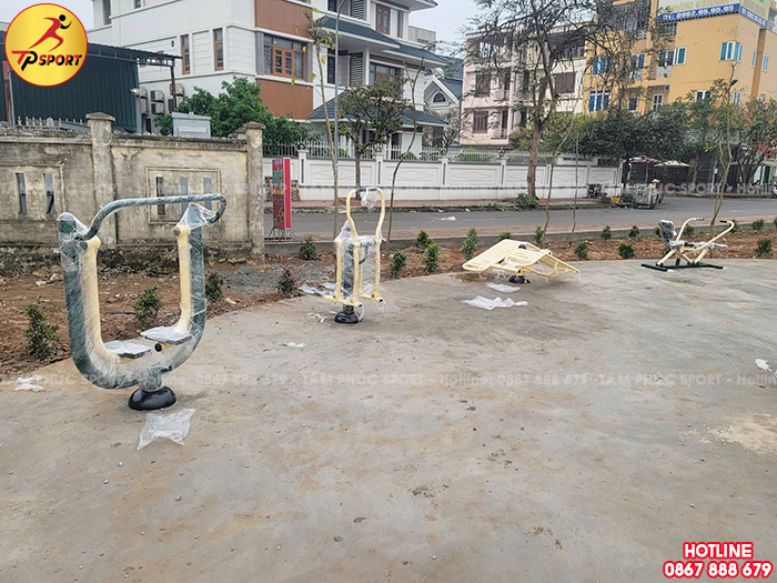 Lắp đặt thiết bị thể dục ngoài trời cho sân tập thể cộng đồng tại tỉnh Bắc Ninh