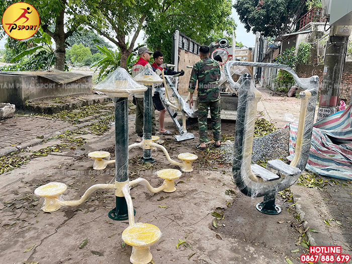 Thi công lắp đặt thiết bị tập luyện thể dục ngoài trời cho sân tập thể tại Ứng Hòa, Hà Nội