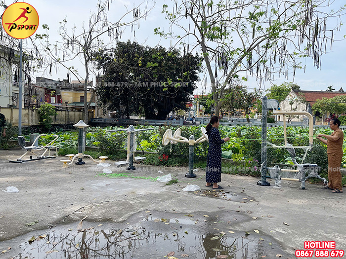 Thi công lắp đặt thiết bị tập luyện thể dục ngoài trời cho sân tập thể tại Ứng Hòa, Hà Nội