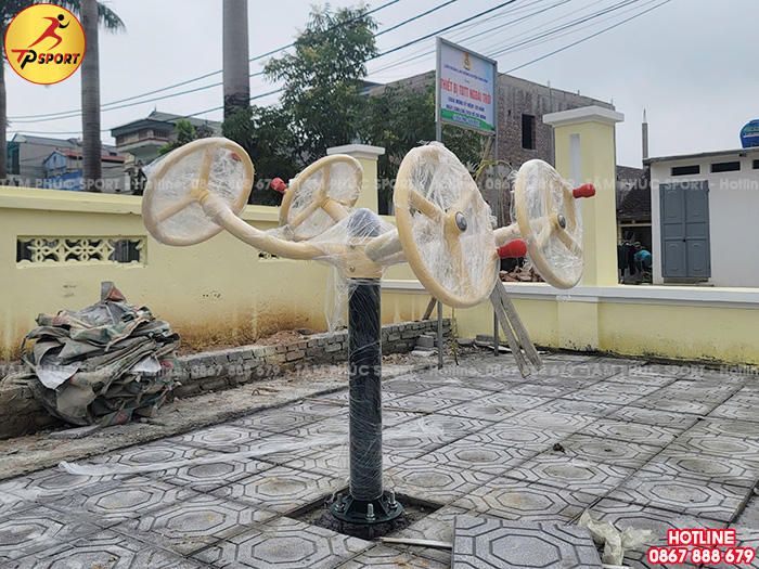 Thi công lắp đặt thiết bị thể dục ngoài trời cho sân nhà văn hoá tại Thái Nguyên