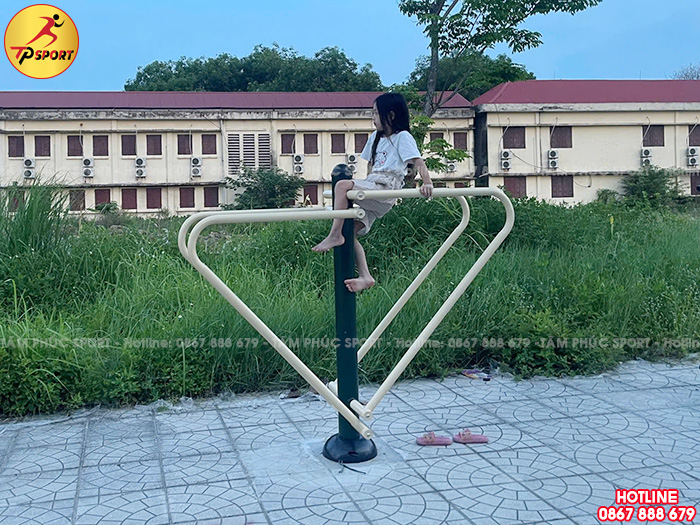 Lắp đặt máy tập thể dục ngoài trời cho sân cộng đồng tại tỉnh Quảng Ninh