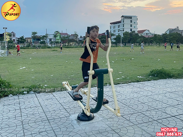 Lắp đặt máy tập thể dục ngoài trời cho sân cộng đồng tại tỉnh Quảng Ninh