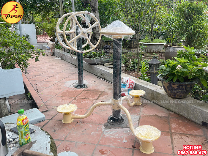 Lắp đặt máy tập thể dục ngoài trời cho sân vườn gia đình anh Trung tại Vĩnh Phúc