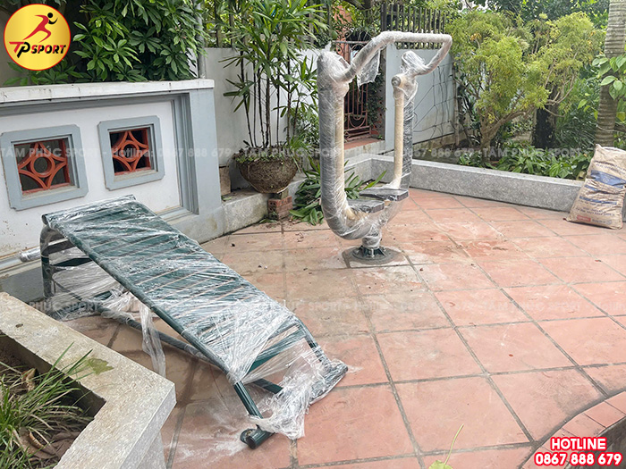 Lắp đặt máy tập thể dục ngoài trời cho sân vườn gia đình anh Trung tại Vĩnh Phúc