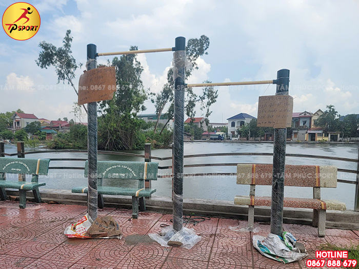 Lắp đặt thiết bị thể dục và đồ chơi trẻ em ngoài trời cho sân cộng đồng tại Hưng Yên