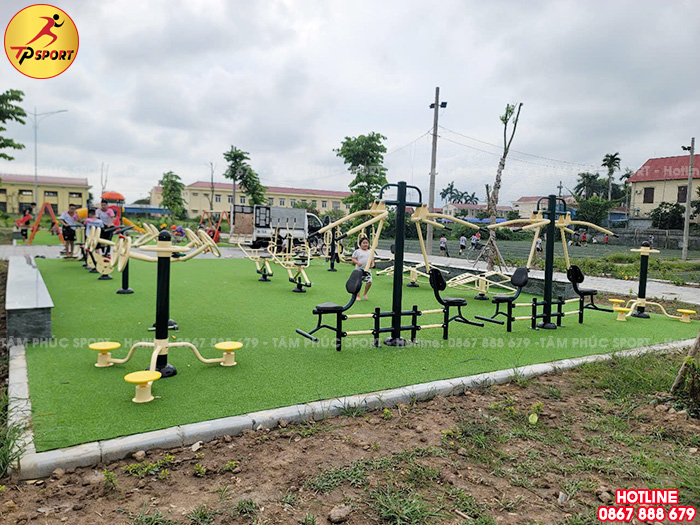 Thi công lắp đặt thiết bị thể dục ngoài trời cho sân cộng đồng tại Bắc Ninh