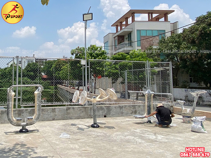 Thi công lắp đặt thiết bị thể dục ngoài trời cho sân tập thể tại Phú Thọ