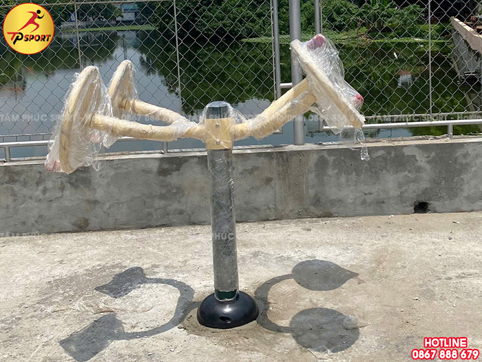 Thi công lắp đặt thiết bị thể dục ngoài trời cho sân tập thể tại Phú Thọ