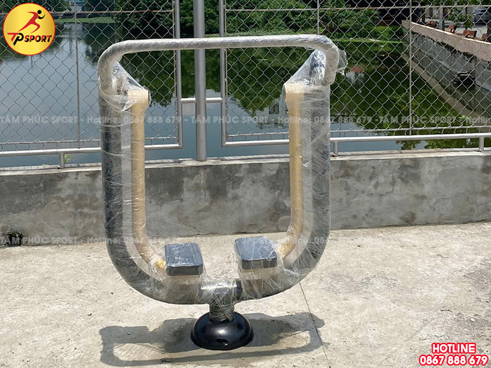 Thi công lắp đặt thiết bị thể dục ngoài trời cho sân tập thể tại Phú Thọ