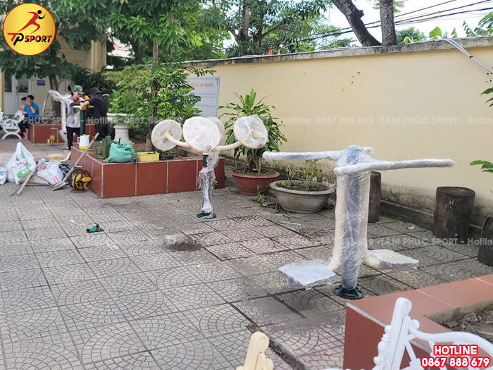 Lắp đặt thiết bị thể dục ngoài trời cho trường học tại Hải Phòng
