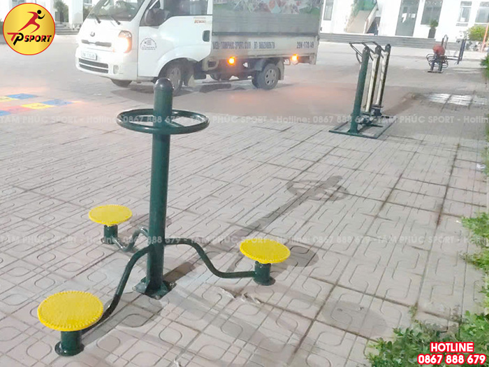 Công trình lắp đặt thiết bị thể dục ngoài trời và đồ chơi vận động cho trường tiểu học