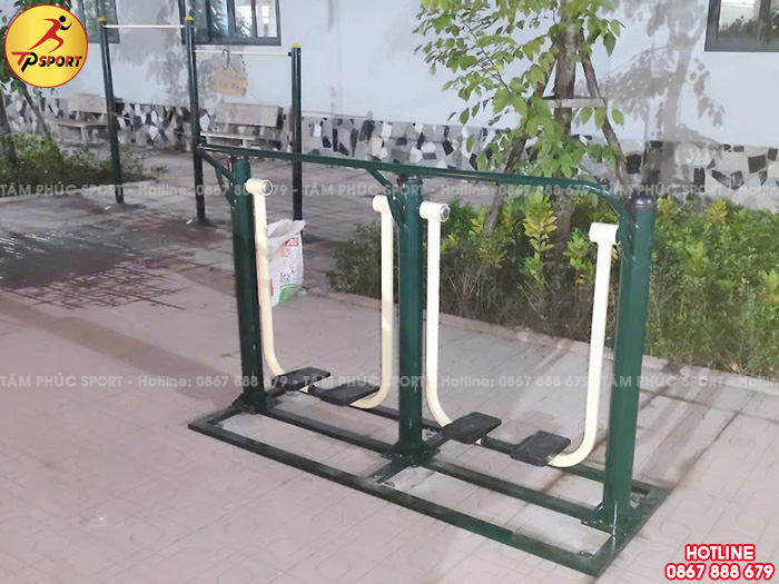 Công trình lắp đặt thiết bị thể dục ngoài trời và đồ chơi vận động cho trường tiểu học