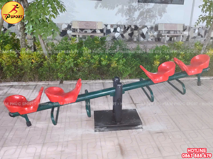 Công trình lắp đặt thiết bị thể dục ngoài trời và đồ chơi vận động cho trường tiểu học