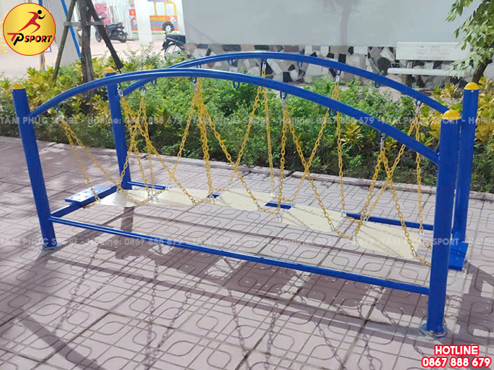 Công trình lắp đặt thiết bị thể dục ngoài trời và đồ chơi vận động cho trường tiểu học