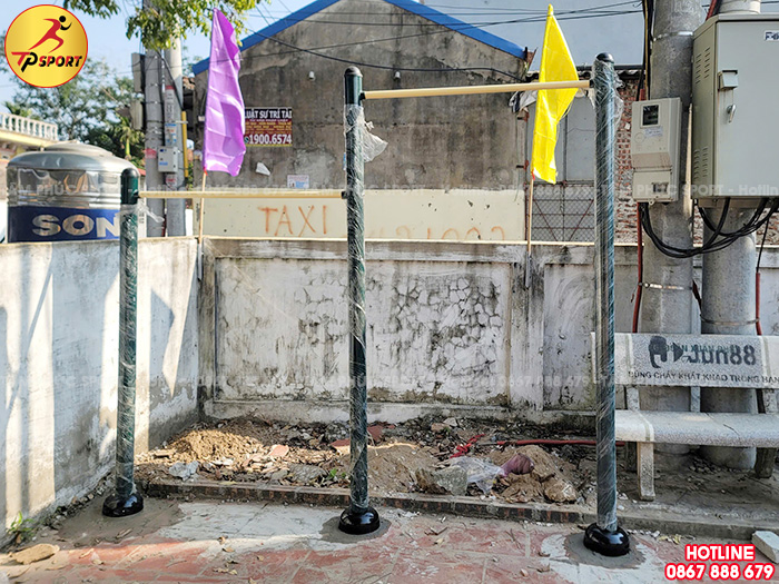 Hướng dẫn tập luyện với thiết bị xà đơn 2 bậc ngoài trời đúng cách