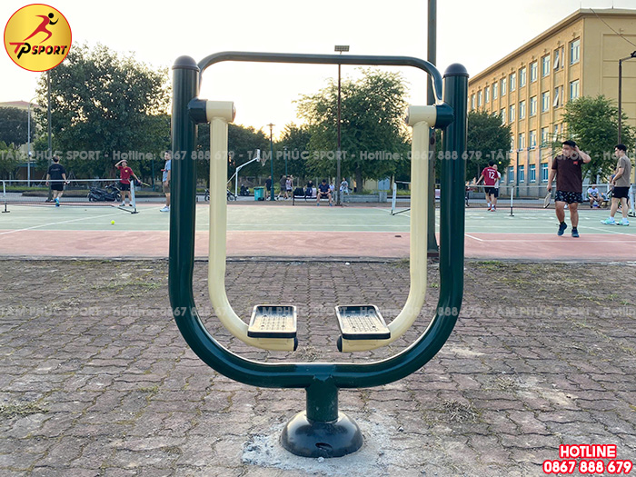 Thi công lắp đặt thiết bị thể dục ngoài trời cho sân thể thao của Học viện Tòa Án