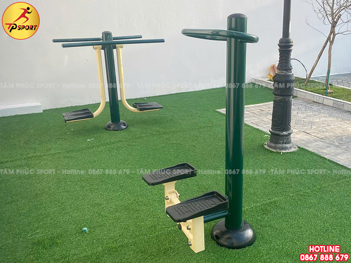 Công trình lắp máy thể dục ngoài trời trên nóc toà nhà chung cư tại Hà Nội