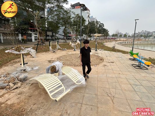 Công trình lắp đặt đồ chơi và thiết bị thể dục ngoài trời cho công viên tại Vĩnh Phúc
