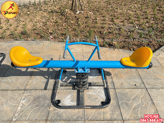 Công trình lắp đặt đồ chơi và thiết bị thể dục ngoài trời cho công viên tại Vĩnh Phúc