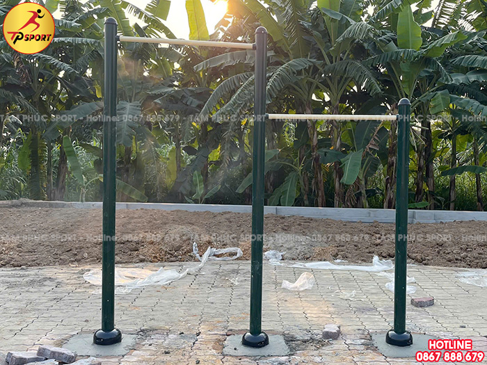 Lợi ích của xà đơn công viên đối với nam giới trung niên