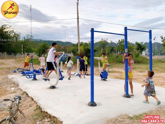 Tiêu chuẩn kỹ thuật lắp đặt xà đơn ngoài trời tại khu dân cư