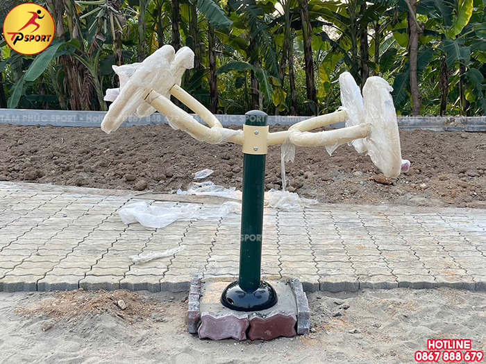Lắp đặt máy tập thể dục & đồ chơi ngoài trời cho sân nhà văn hoá thông tại Hưng Yên