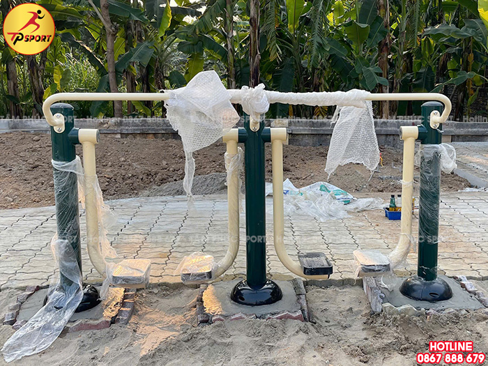 Lắp đặt máy tập thể dục & đồ chơi ngoài trời cho sân nhà văn hoá thông tại Hưng Yên