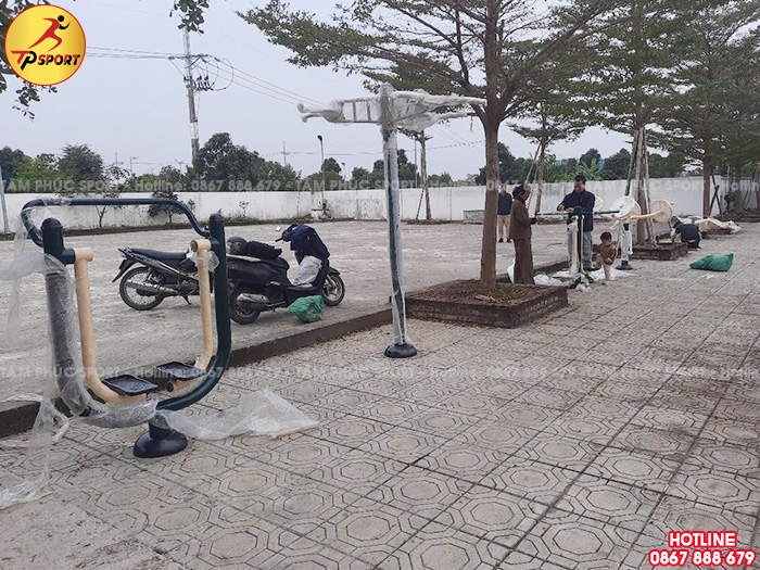 Lắp đặt máy tập thể dục ngoài trời cho khu dân cư tại 2 xã Phù Đổng & Bát Tràng, Hà Nội