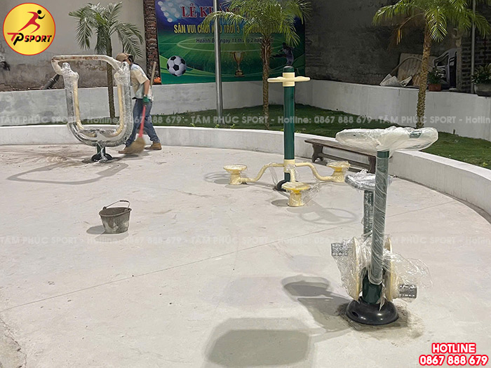 Lắp đặt thiết bị thể dục ngoài trời cho khu thể dục cộng đồng tại Hưng Yên