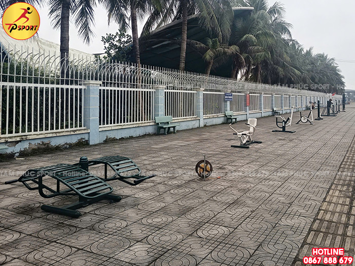 Sửa chữa và lắp đặt thiết bị thể dục, đồ chơi trẻ em cho sân cộng đồng tại Nam Định