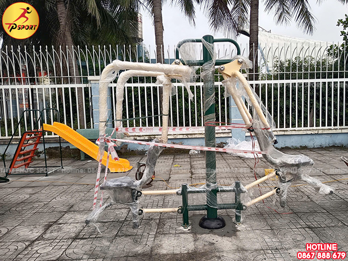 Sửa chữa và lắp đặt thiết bị thể dục, đồ chơi trẻ em cho sân cộng đồng tại Nam Định