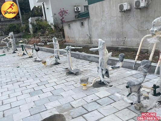 Công trình thi công lắp đặt thiết bị tập thể dục ngoài trời cho nhà văn hoá tại Bãi Cháy, Quảng Ninh