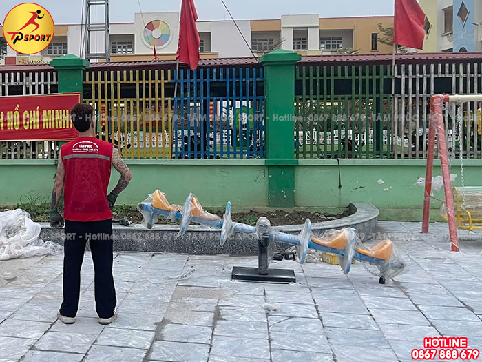 Công trình thi công lắp đặt thiết bị tập thể dục ngoài trời cho nhà văn hoá tại Bãi Cháy, Quảng Ninh