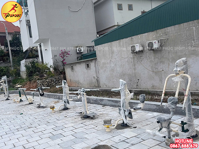 Công trình thi công lắp đặt thiết bị tập thể dục ngoài trời cho nhà văn hoá tại Bãi Cháy, Quảng Ninh