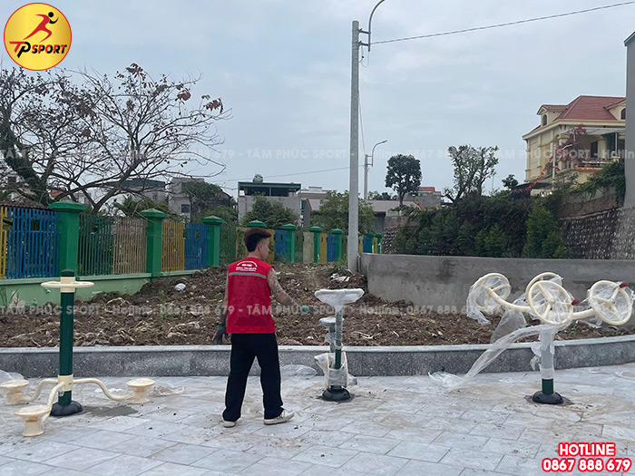 Công trình thi công lắp đặt thiết bị tập thể dục ngoài trời cho nhà văn hoá tại Bãi Cháy, Quảng Ninh