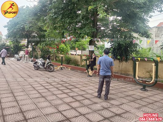 Thi công lắp đặt máy tập thể dục ngoài trời cho sân nhà văn hoá xã tại Bắc Ninh